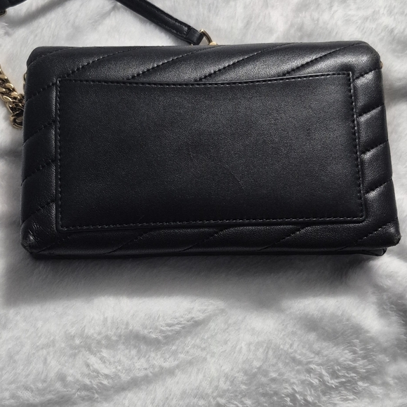 SOLD* Tory Burch Black Quilted Leather Clutch - Picture 4 of 9